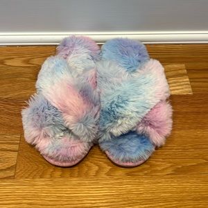 J. Crew woman’s fluffy multi color slippers size 10